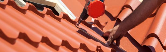 save on Queenslie roof installation costs
